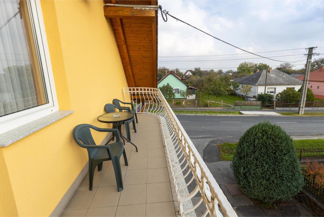 Hotel Betli Panzio Zalaegerszeg Esterno foto