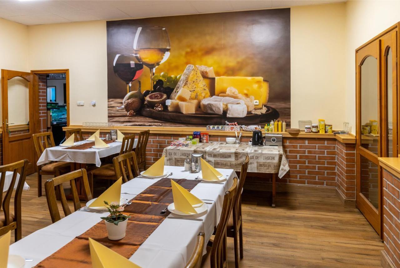 Hotel Betli Panzio Zalaegerszeg Esterno foto