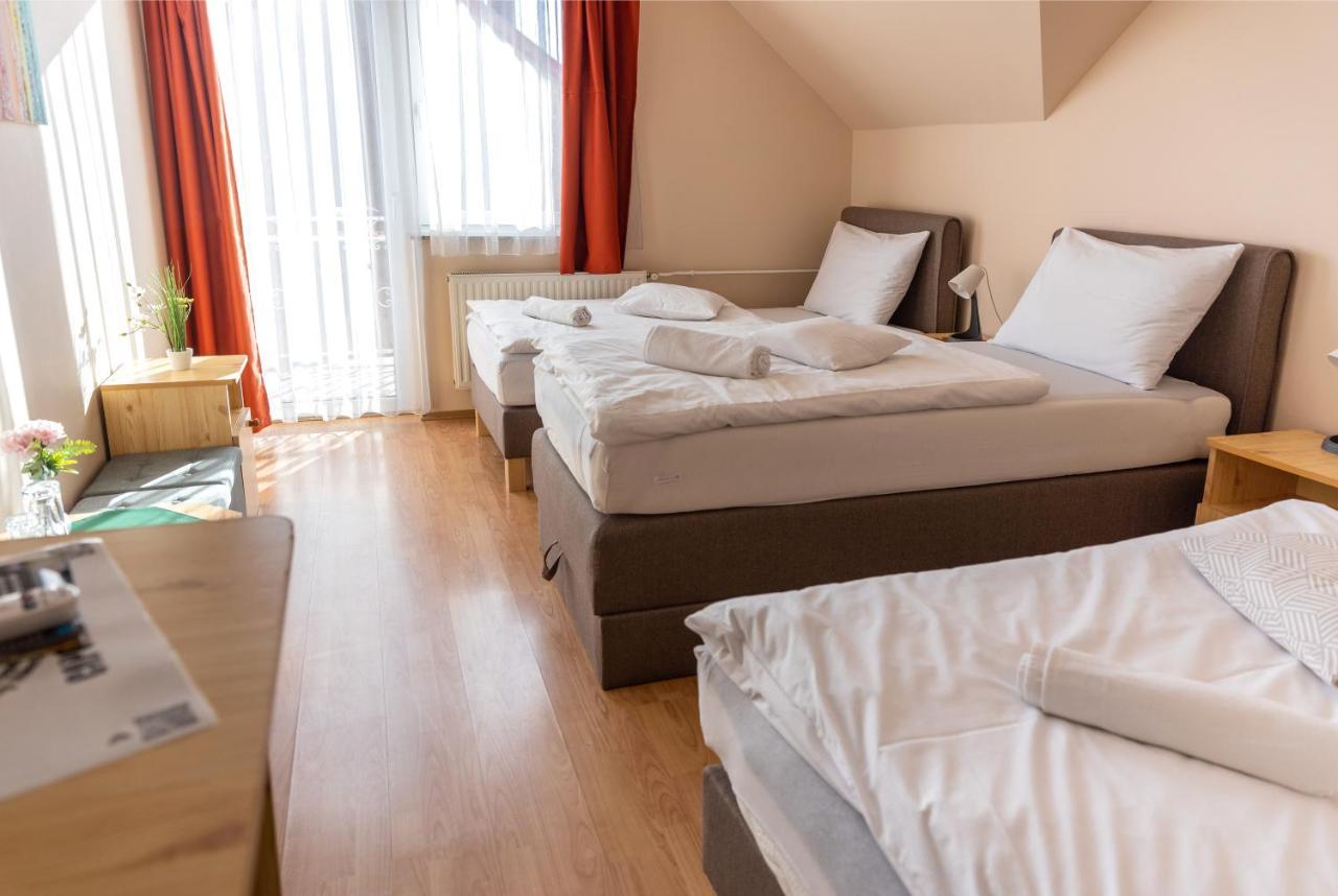 Hotel Betli Panzio Zalaegerszeg Esterno foto