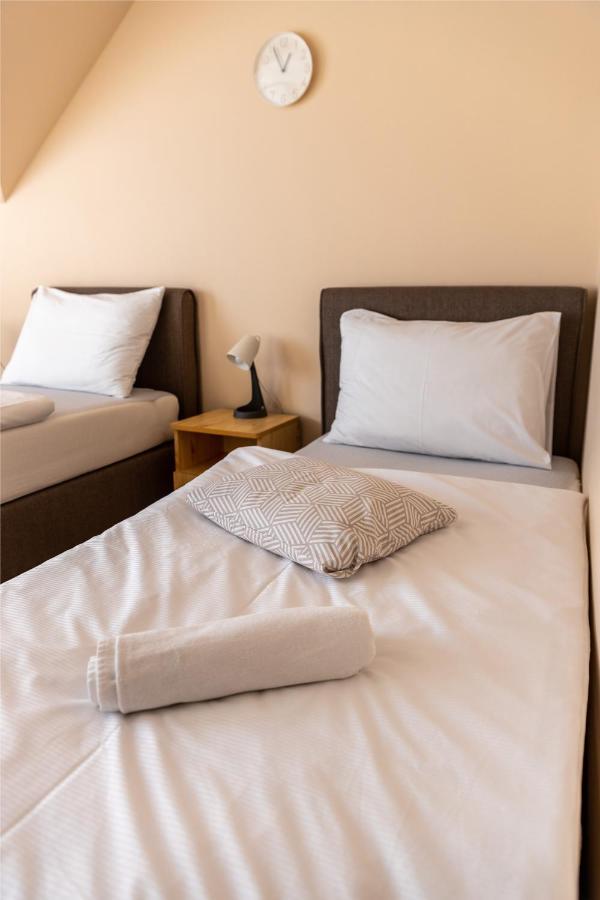 Hotel Betli Panzio Zalaegerszeg Esterno foto