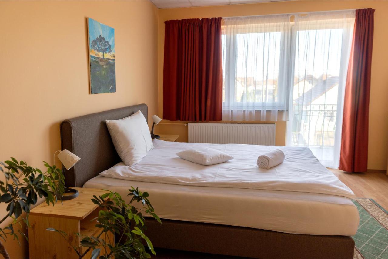 Hotel Betli Panzio Zalaegerszeg Esterno foto
